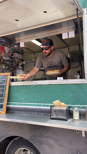 Staying Cool In A Food Truck 1